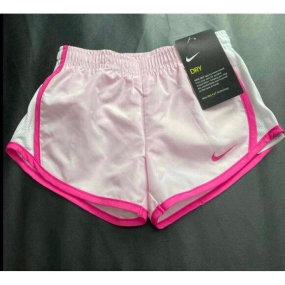 NWT Nike Gradient Athletic Set Girls Size 4T - Picture 3 of 3